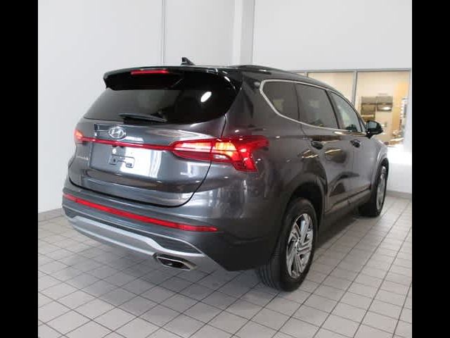 2022 Hyundai Santa Fe SE