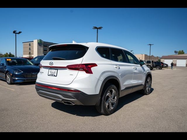 2022 Hyundai Santa Fe SE