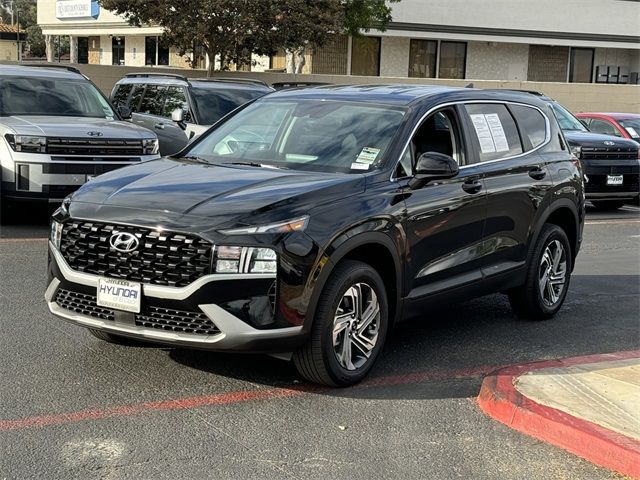 2022 Hyundai Santa Fe SE