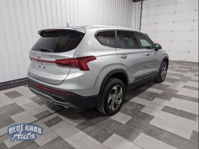 2022 Hyundai Santa Fe SE