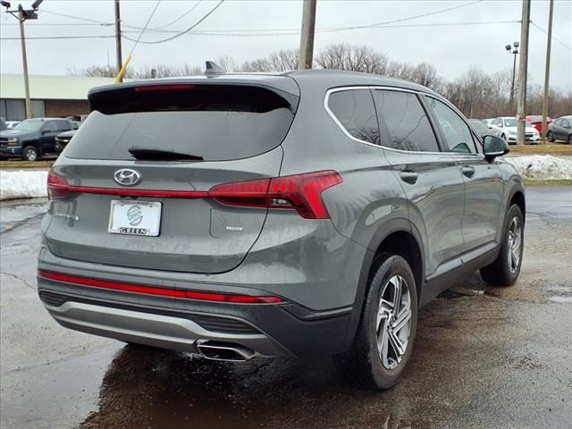 2022 Hyundai Santa Fe SE