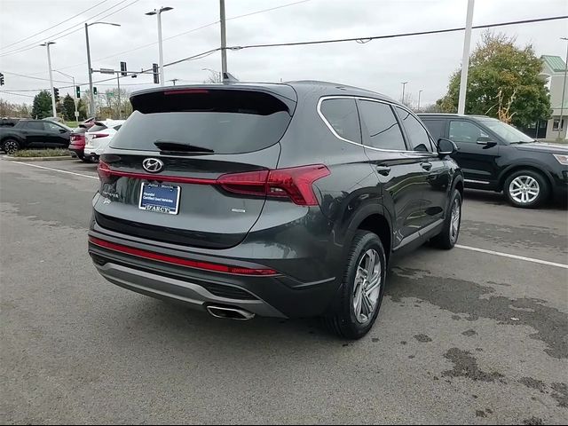 2022 Hyundai Santa Fe SE