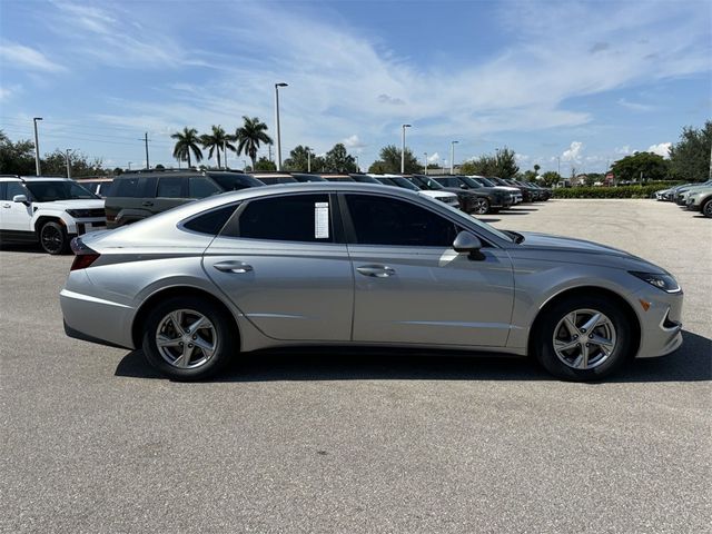 2022 Hyundai Sonata SE