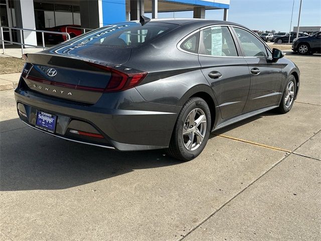 2022 Hyundai Sonata SE