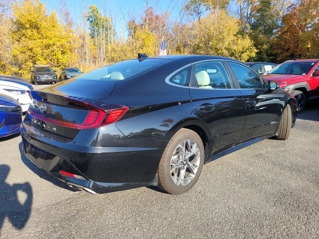 2022 Hyundai Sonata SEL