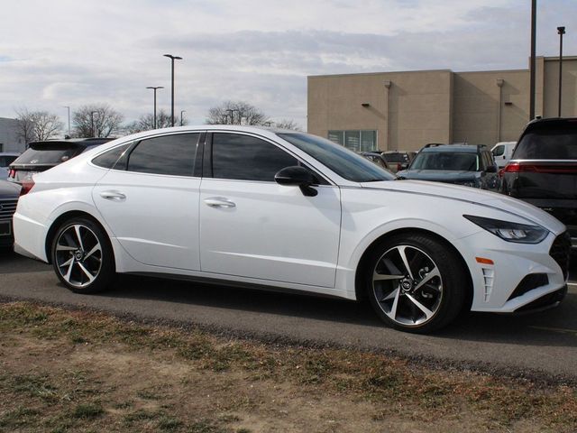 2022 Hyundai Sonata SEL Plus