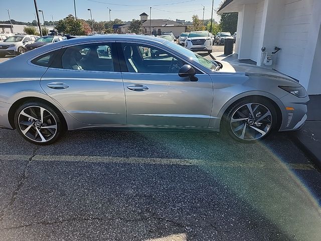 2022 Hyundai Sonata SEL Plus