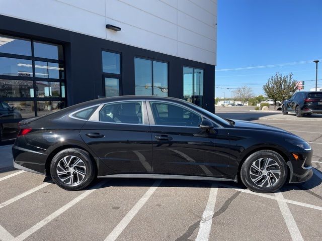 2022 Hyundai Sonata Hybrid Blue