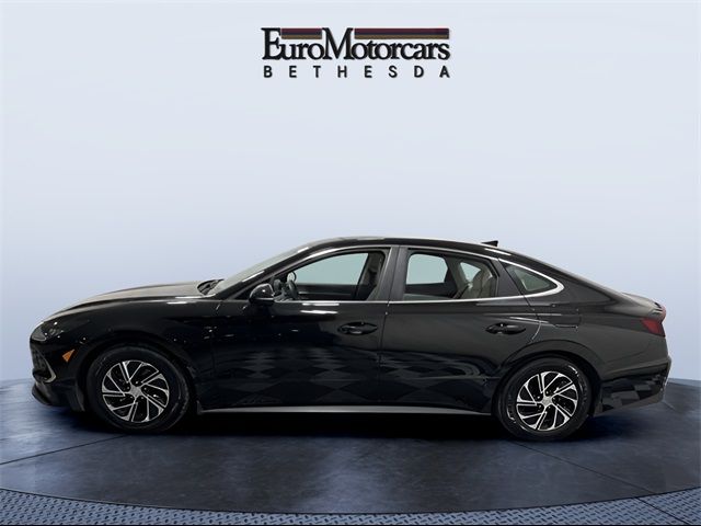 2022 Hyundai Sonata Hybrid Blue