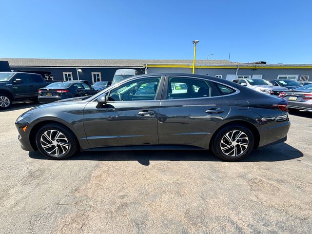 2022 Hyundai Sonata Hybrid Blue