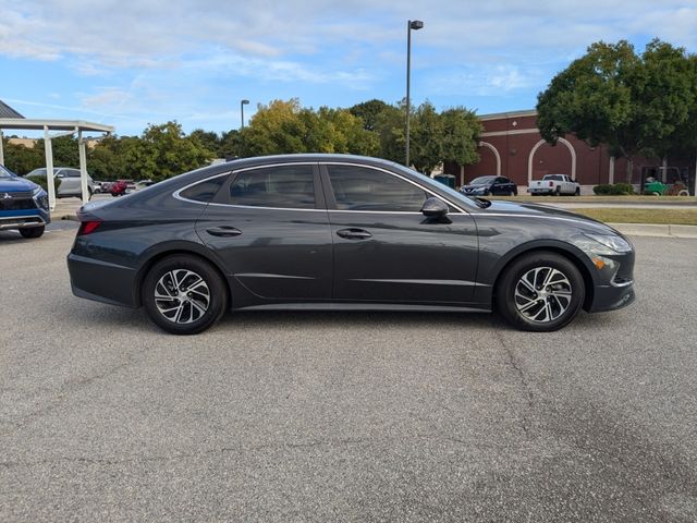 2022 Hyundai Sonata Hybrid Blue