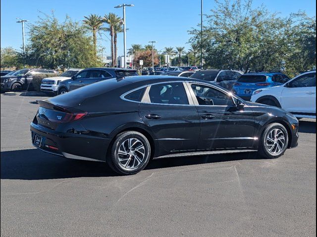 2022 Hyundai Sonata Hybrid Blue