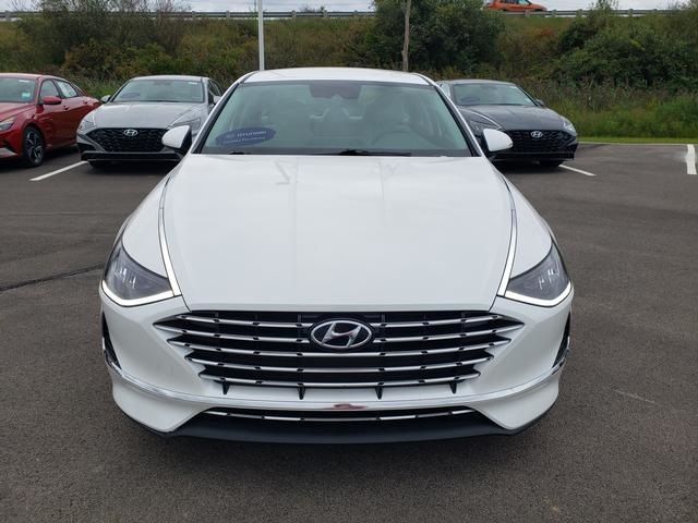 2022 Hyundai Sonata Hybrid Blue