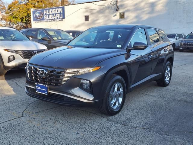 2022 Hyundai Tucson SE