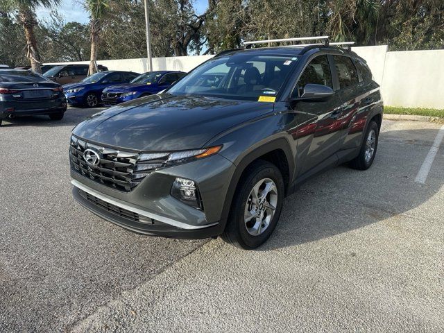 2022 Hyundai Tucson SE