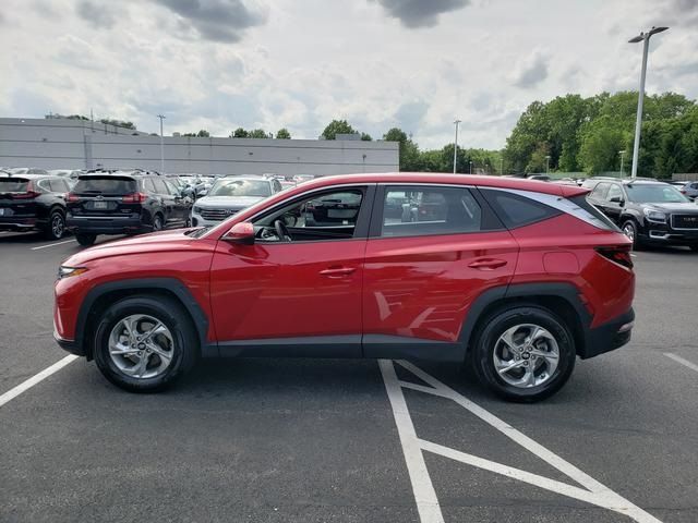 2022 Hyundai Tucson SE