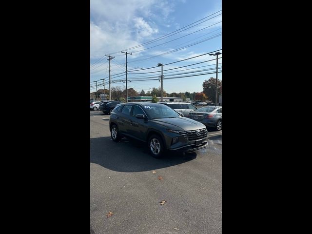 2022 Hyundai Tucson SE