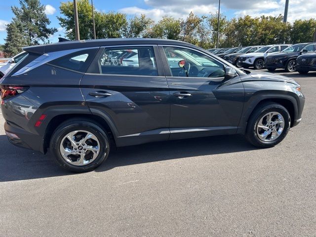 2022 Hyundai Tucson SE