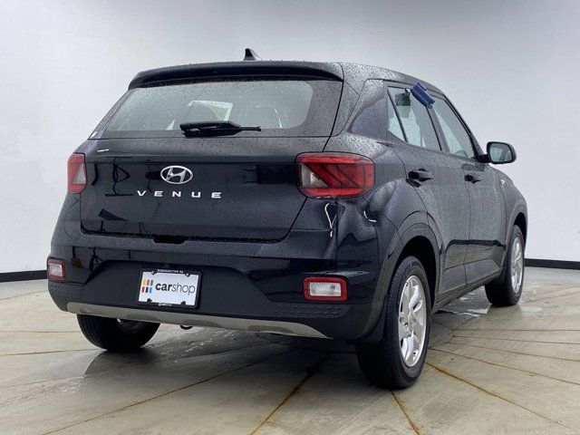 2022 Hyundai Venue SE