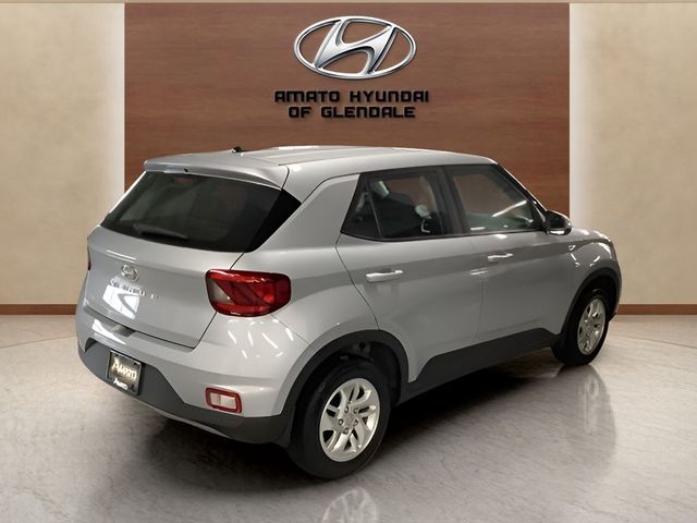 2022 Hyundai Venue SE