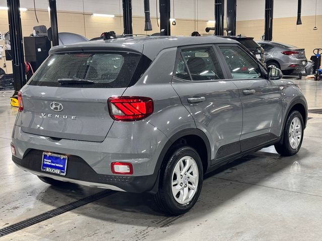 2022 Hyundai Venue SE