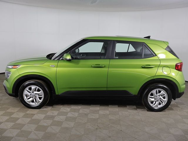 2022 Hyundai Venue SE