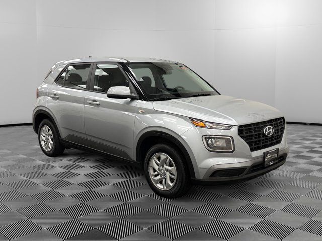 2022 Hyundai Venue SE
