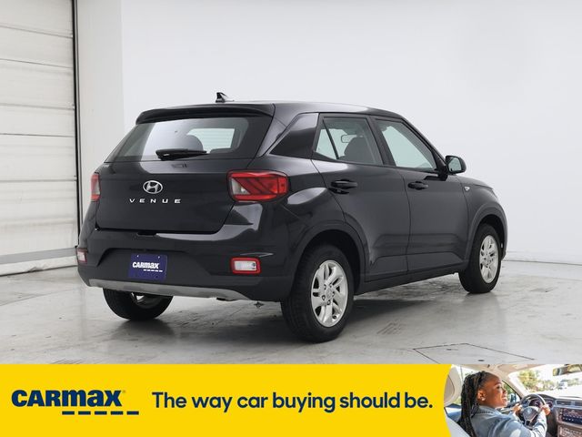 2022 Hyundai Venue SE
