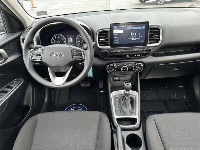 2022 Hyundai Venue SE