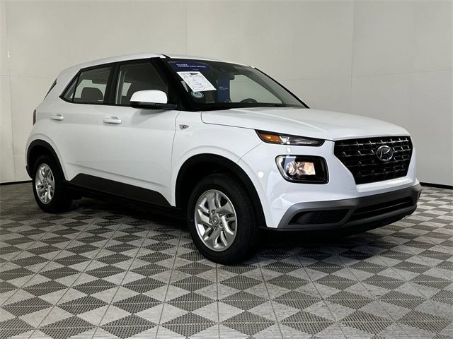 2022 Hyundai Venue SE