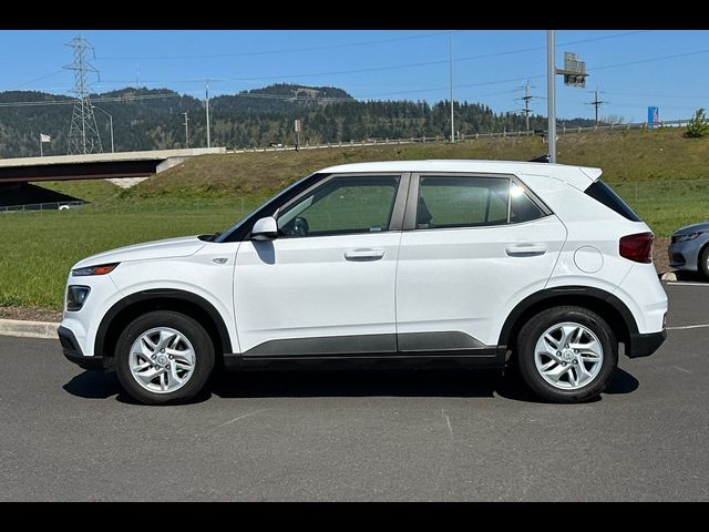 2022 Hyundai Venue SE