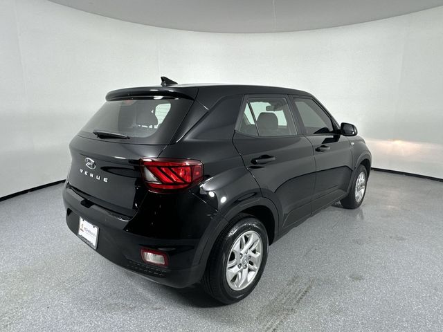 2022 Hyundai Venue SE