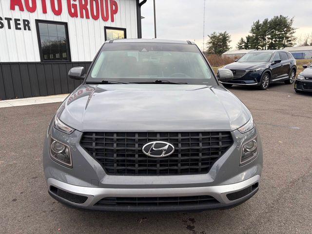 2022 Hyundai Venue SE