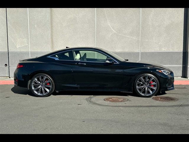 2022 INFINITI Q60 Red Sport 400