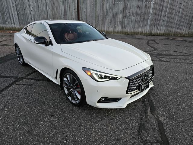 2022 INFINITI Q60 Red Sport 400