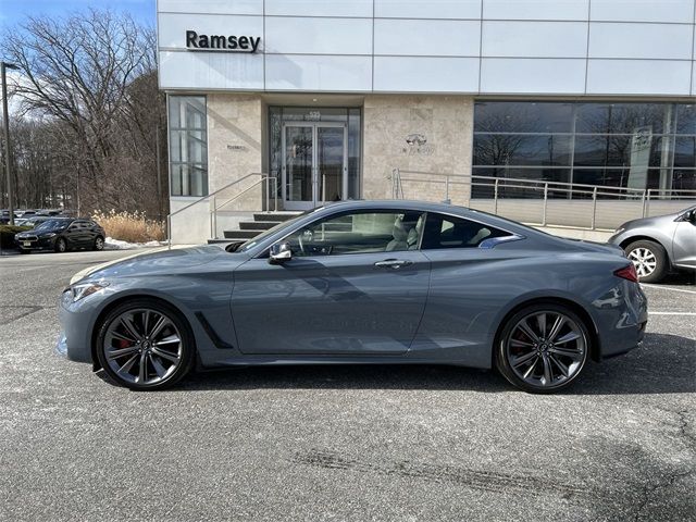 2022 INFINITI Q60 Red Sport 400