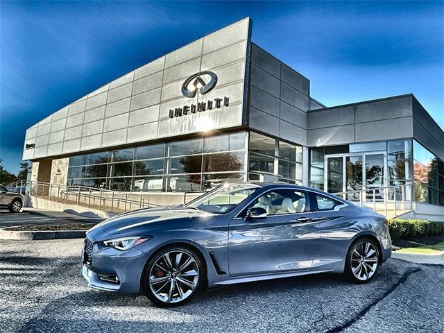 2022 INFINITI Q60 Red Sport 400