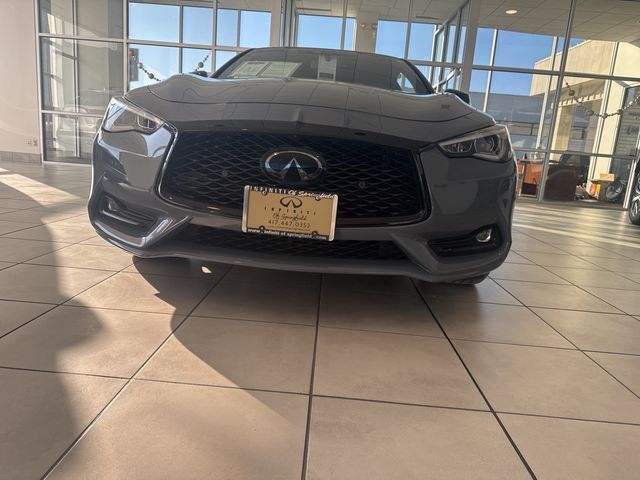 2022 INFINITI Q60 Red Sport 400