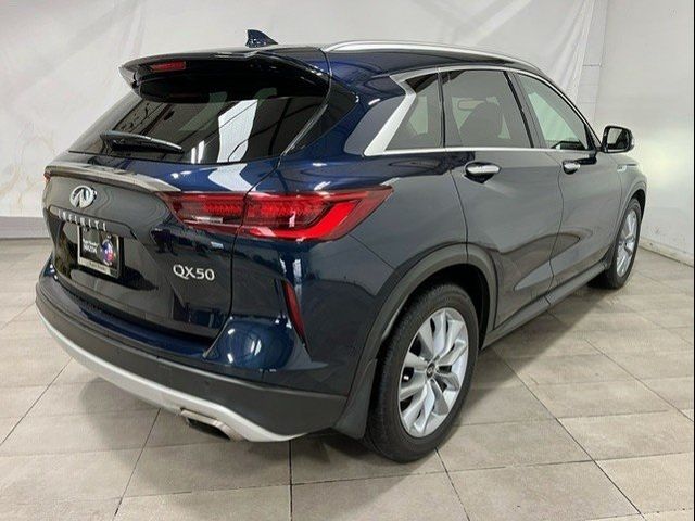 2022 INFINITI QX50 Essential