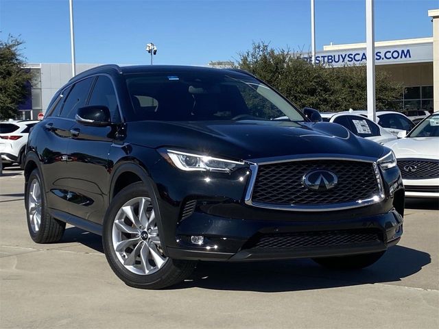 2022 INFINITI QX50 Essential