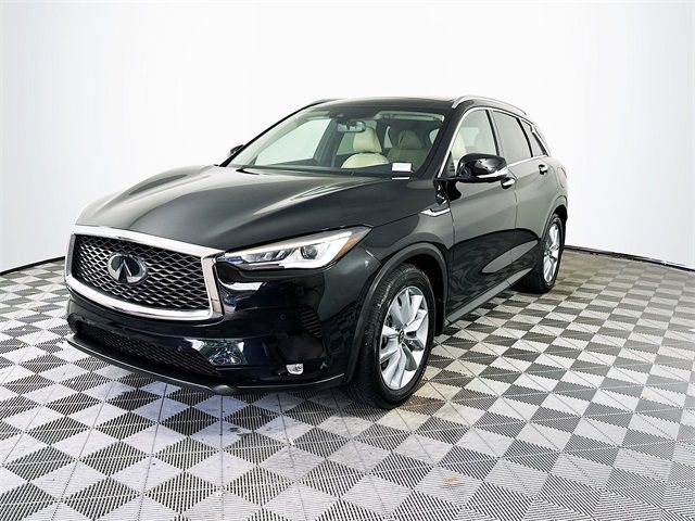 2022 INFINITI QX50 Essential