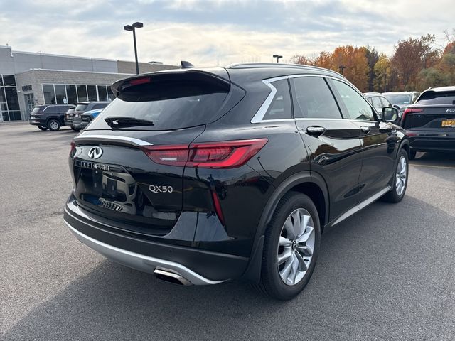 2022 INFINITI QX50 Essential