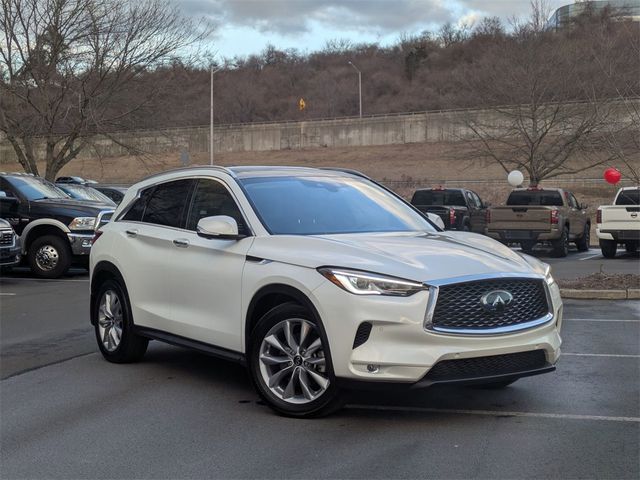 2022 INFINITI QX50 Essential