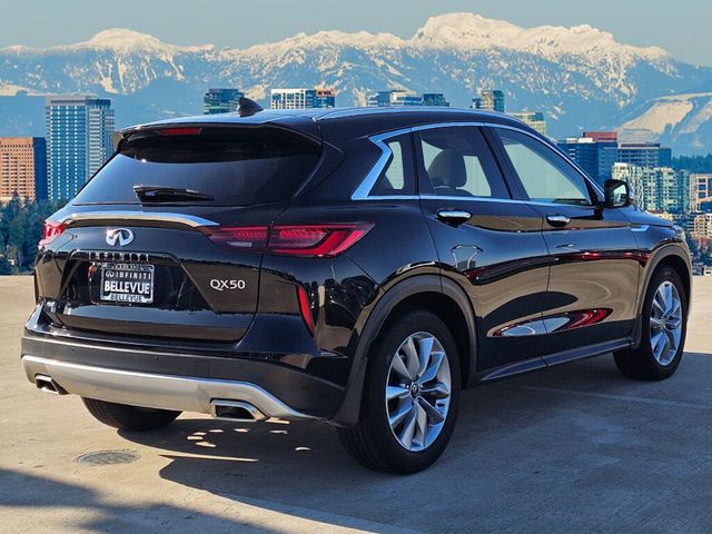 2022 INFINITI QX50 Essential