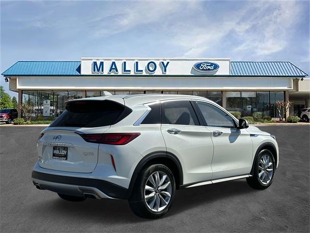 2022 INFINITI QX50 Essential