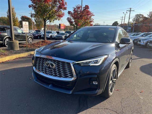 2022 INFINITI QX55 Essential