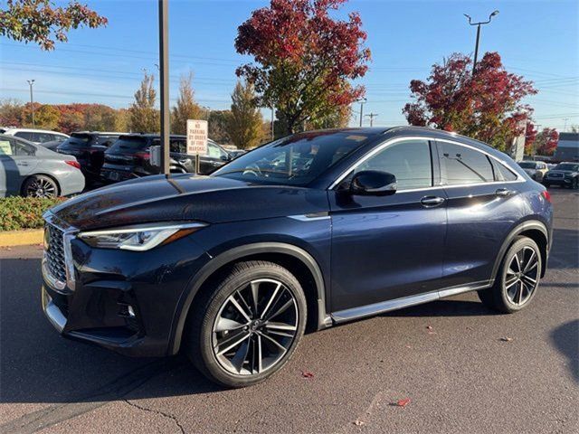 2022 INFINITI QX55 Essential