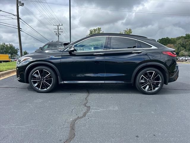 2022 INFINITI QX55 Essential