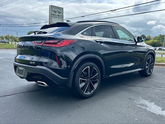 2022 INFINITI QX55 Essential