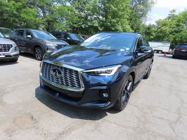 2022 INFINITI QX55 Essential